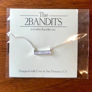 2Bandits Athena necklace